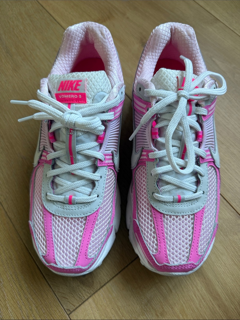 Nike White and Pink Women's Vomero 5 Running Sneakers